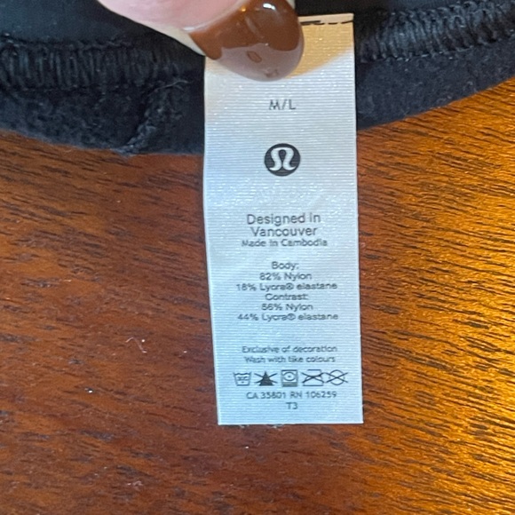 NEVER WORN Lululemon Running sleeves - Picture 2 of 4